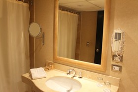 Sol de Oro Hotel & Suites
