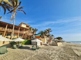 Máncora Beach Bungalows