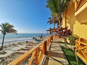 Máncora Beach Bungalows