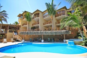 Máncora Beach Bungalows