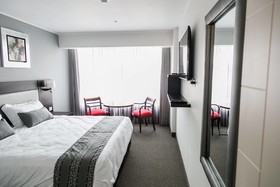 Petit Palace Apart Hotel Suites
