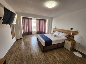 Hotel Luxotel Pisco