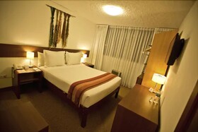Tierra Viva Puno Plaza Hotel
