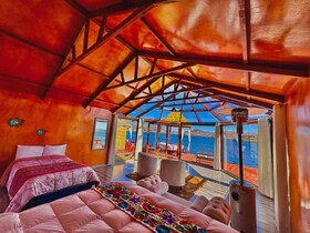 Uros Qhantany Lodge