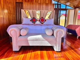 Uros Qhantany Lodge