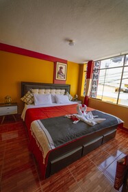 Yakumama Hotel