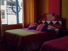 Yakumama Hotel