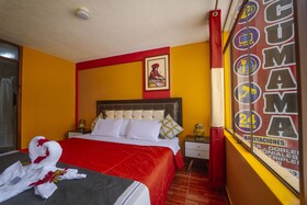 Yakumama Hotel