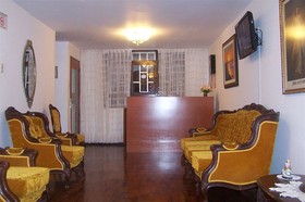 Las Palmeras Inn