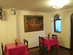 Las Palmeras Inn
