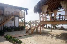 Baja Canoas Hotel
