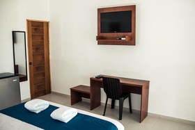 Nauti-k Beach Hotel