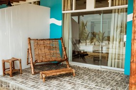 Nauti-k Beach Hotel