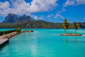 Bora Bora Holiday's Lodge