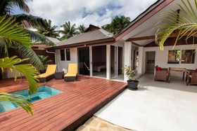 Oa Oa Village