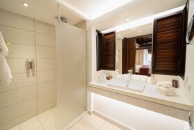 Manava Beach Resort & Spa Moorea