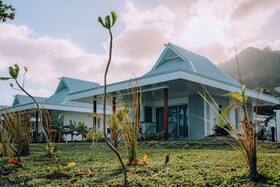 Niu Beach Hotel Moorea