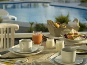 Opoa Beach Hotel