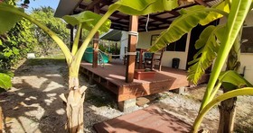 Moana Breeze Eco Lodge