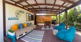 Moana Breeze Eco Lodge