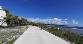 Moana Breeze Eco Lodge