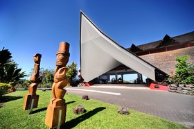 Tahiti Ia Ora Beach Resort - Managed by Sofitel