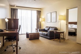 Crowne Hotel