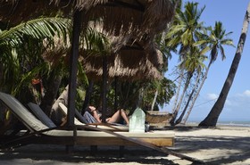 Peace & Love Beach Club
