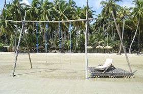 Peace & Love Beach Club