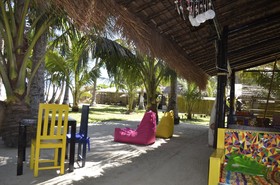 Peace & Love Beach Club