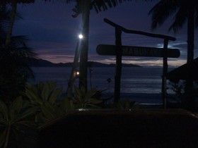 Deep Moon Resorts