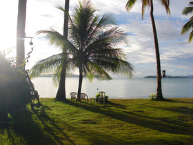 Deep Moon Resorts