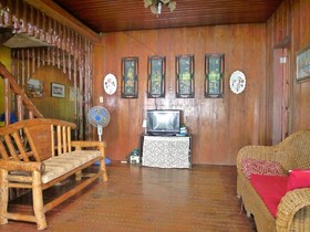 Elsa's Cottage & Restaurant