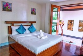 Peak View Resort by Cocotel