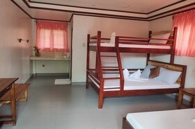 Summer Homes Beach Resort & Cottages