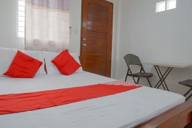 Myrna's Pension House by OYO Rooms