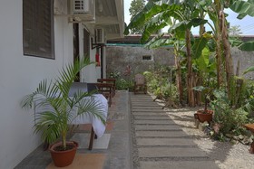 Myrna's Pension House by OYO Rooms