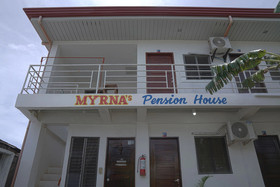 Myrna's Pension House by OYO Rooms