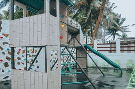 Villa MJ Maristela Beach Resort