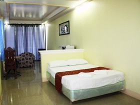 R & S Seaside Unit Accommodation Bar & Restaurant