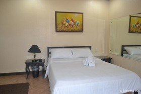 Apartelle Royal
