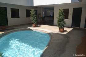 Boomerang Hotel