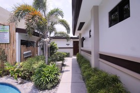 Gardenview Hotel