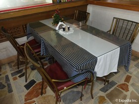 Horizon Frontier Hotel