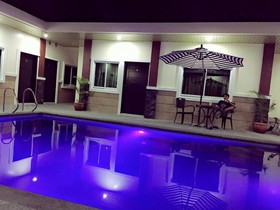 Jo Carter's Hotel & Suites
