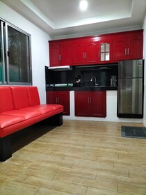 King Rapid Rise Hotel