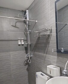 King Rapid Rise Hotel