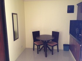 Poleng Suites Hotel