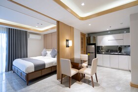 One Euphoria Luxe Hotel