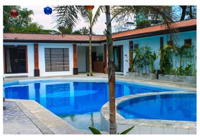 Poleng Villa Hotel